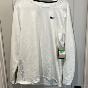Men’s XL Nike Pro, Dri-FIT, Slim fit, White training shirt.